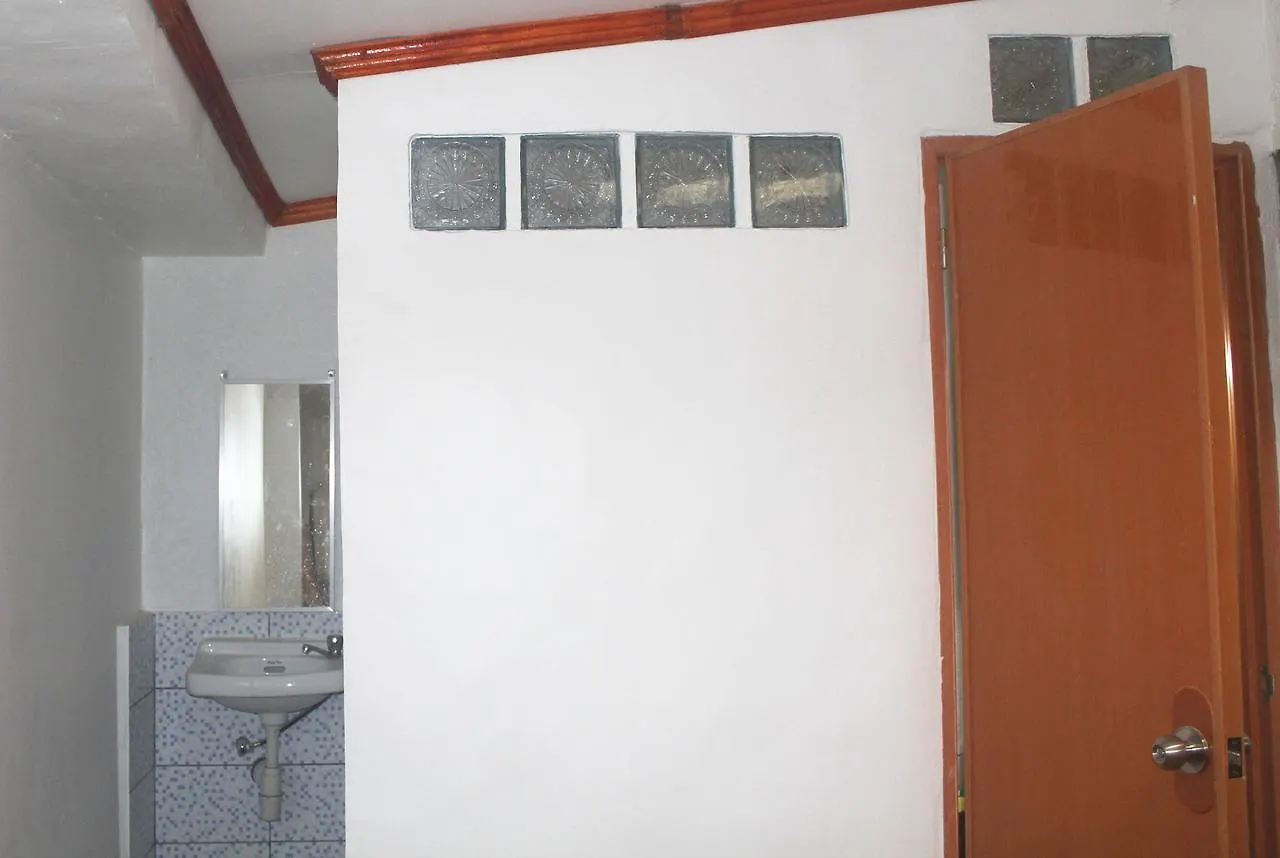J'S Backpackers Hostel Davao Stadt Gasthof